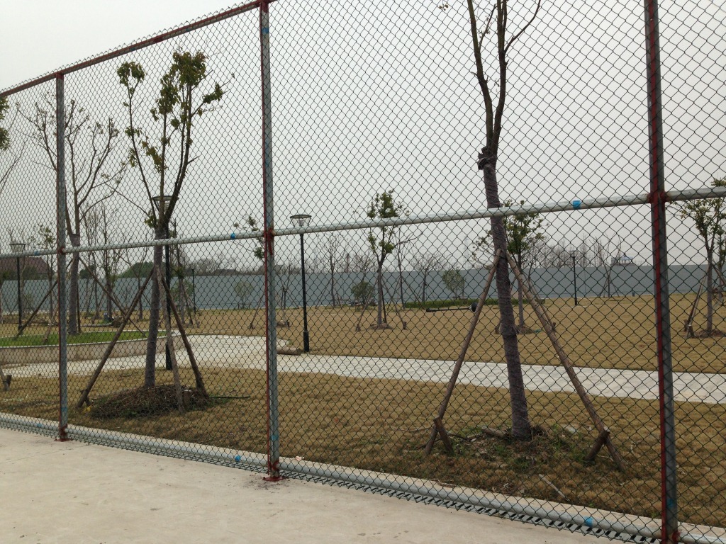 球场护栏网 篮球场围网 4米高球场围网 高尔夫球场隔离护栏网