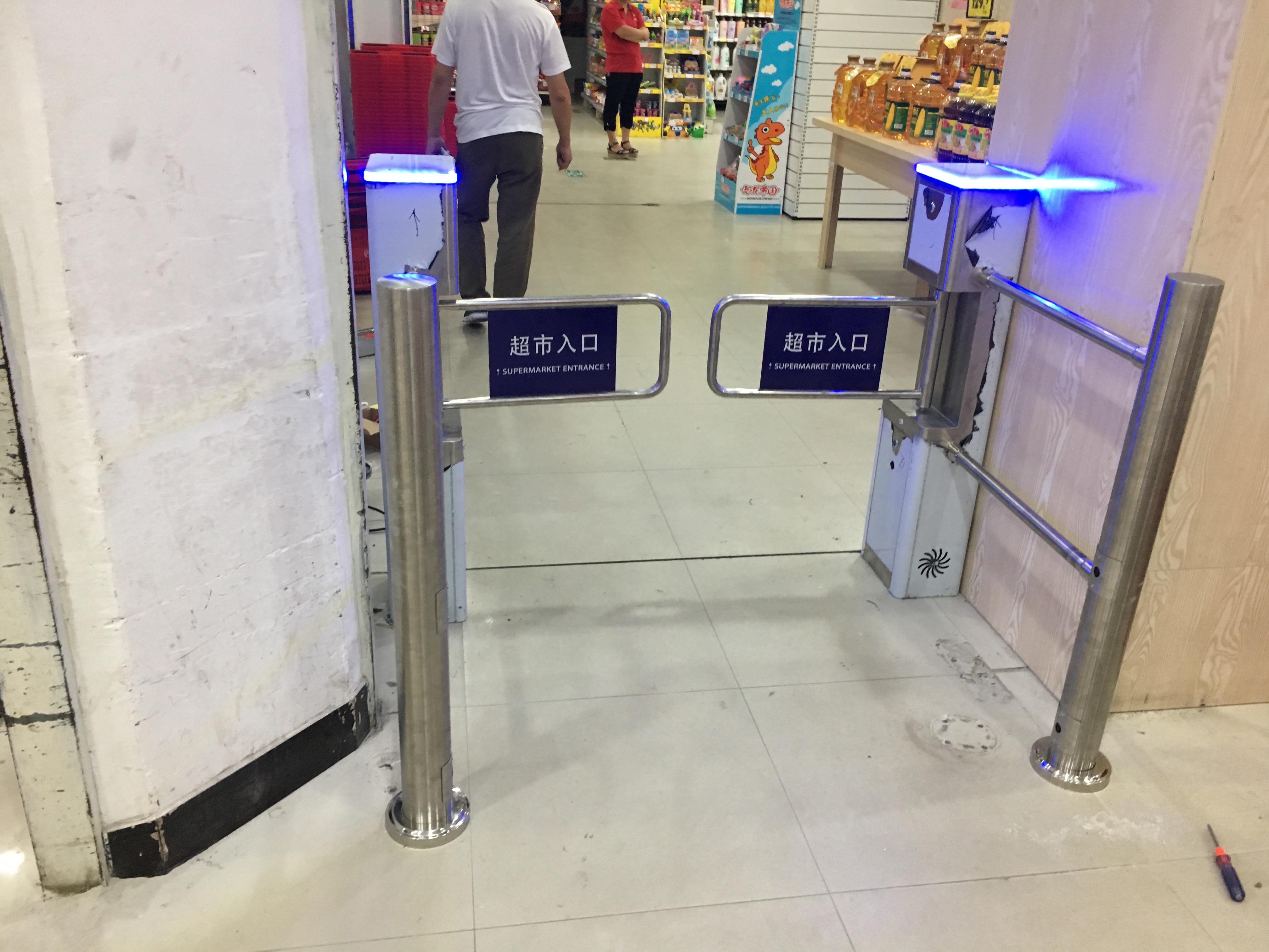 北京市超市进出口器 超市感应闸机厂家超市进出口器 超市感应闸机