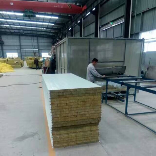 徐州 厂家岩棉夹芯板950型100厚防火屋面板图片