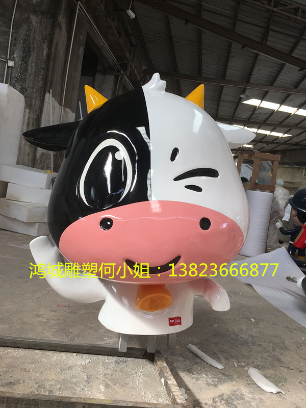 深圳市卡通动物玻璃钢奶牛模型雕塑厂家卡通动物玻璃钢奶牛模型雕塑 品牌形象雕塑