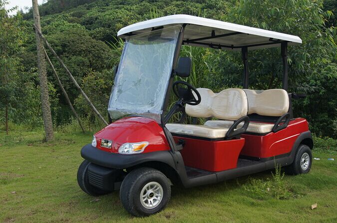 凯驰供应电动高尔夫球车 电动高尔夫球车价格多少钱 高尔夫球车品牌 电瓶高尔夫球车 专业研发设计销售于一体图片