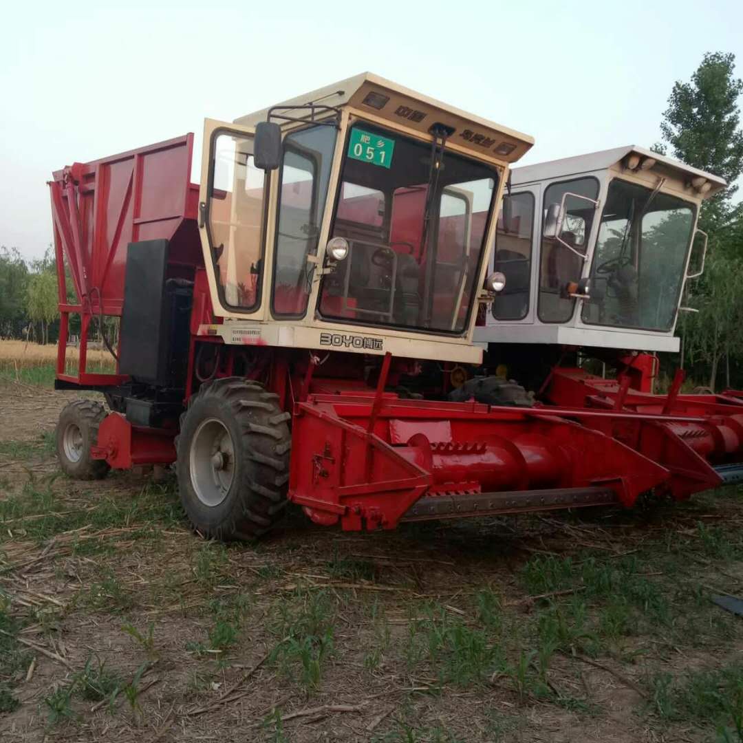 大型青储机价格 玉米秸秆收获青储机 牧草粉碎收获机