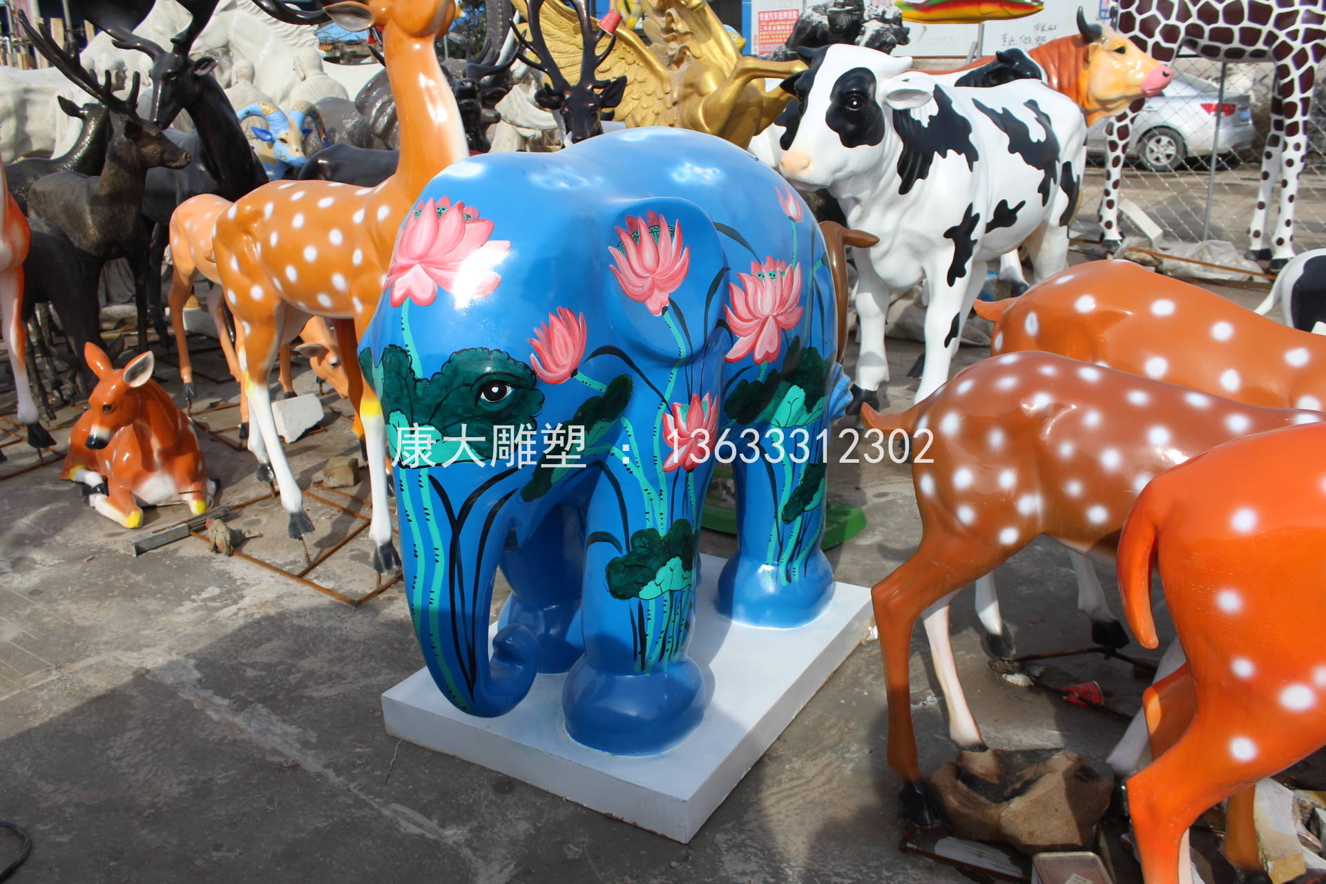 石家庄市动物大象雕塑彩绘景观动物雕刻摆件厂家动物大象雕塑彩绘景观动物雕刻摆件