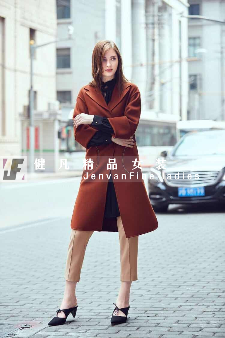 广州健凡服饰专注一二线品牌折扣女装尾货货源图片