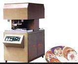 环保纸餐盒机 餐盒封口机 一次性饭盒制造机图片