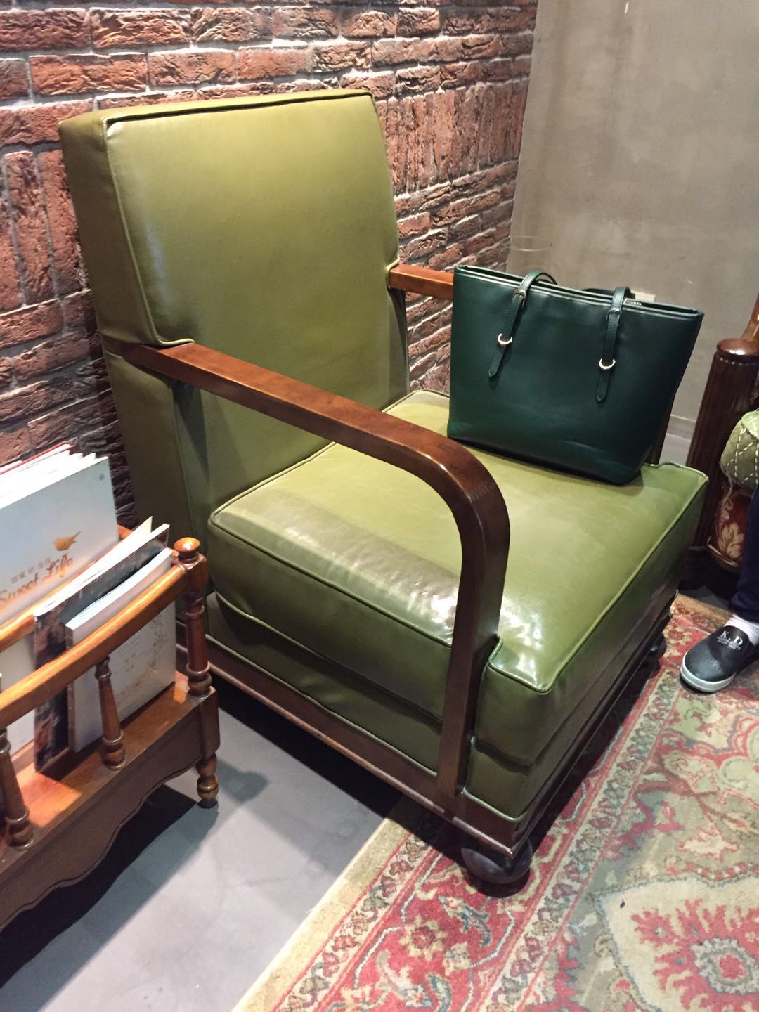 北欧单人沙发椅小户型现代简约实木皮革小沙发布艺休闲单人老虎椅 皮质布艺沙发