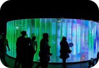 科技灯光互动体验空间“水晶迷宫”