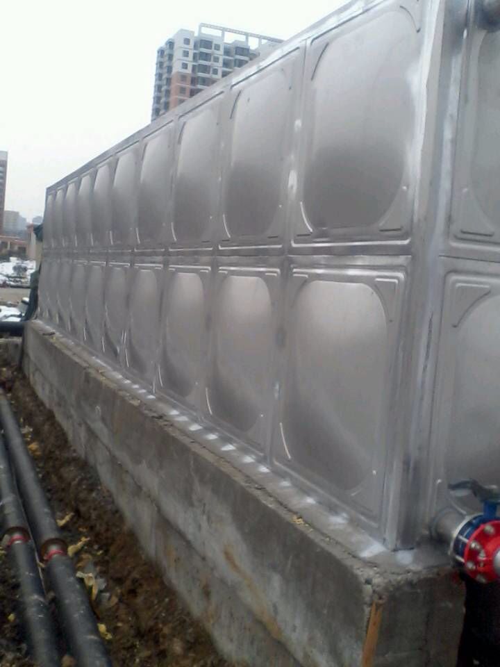 中山不锈钢方形消防水箱批发 焊接式方形消防水箱厂家  生活方形水箱拼接 组装式方形水箱 圆形水箱 立式水箱 卧式水箱