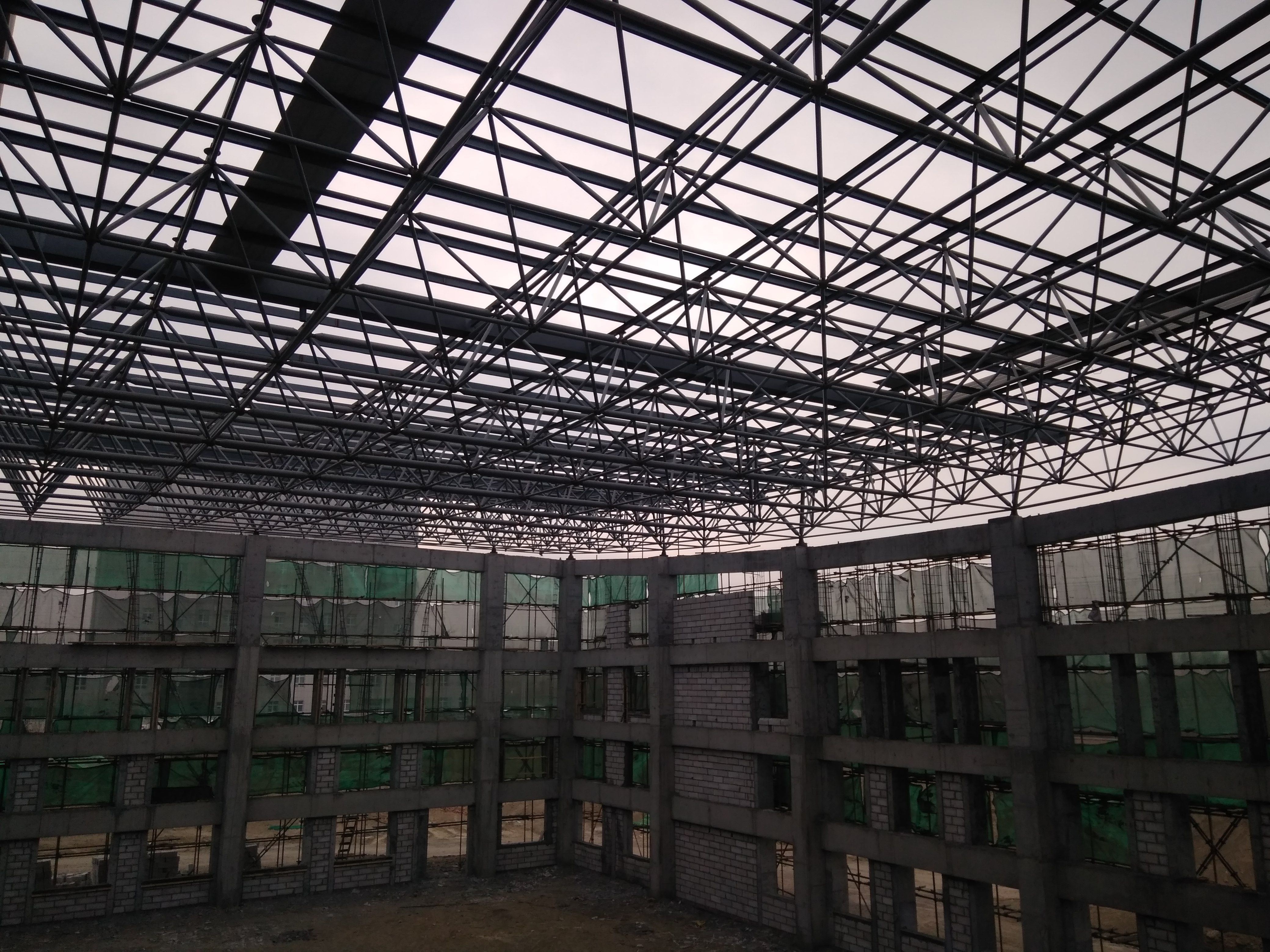 乌鲁木齐市钢结构网架管桁架厂家