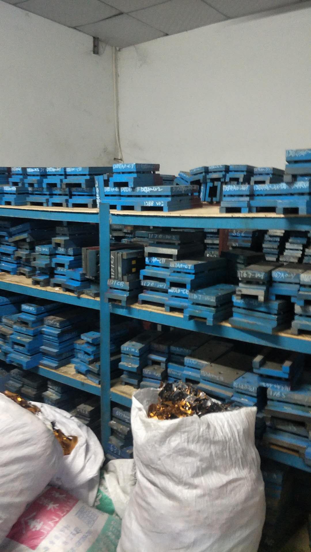 FPC铜纸回收  深圳镀金板回收报价  带lc板回收价格  深圳模具铁回收厂家图片