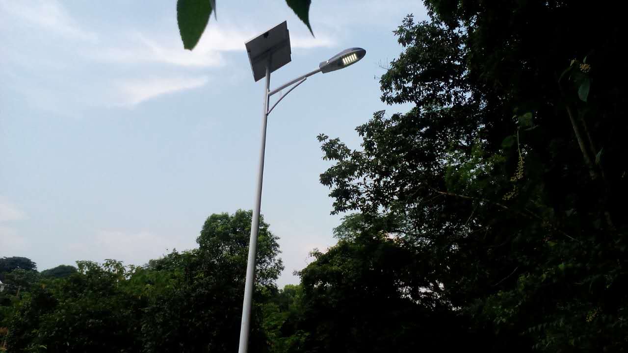 湖南太阳能路灯 长沙LED道路灯厂家 湖南路灯 太阳能路灯厂哪家价格低图片