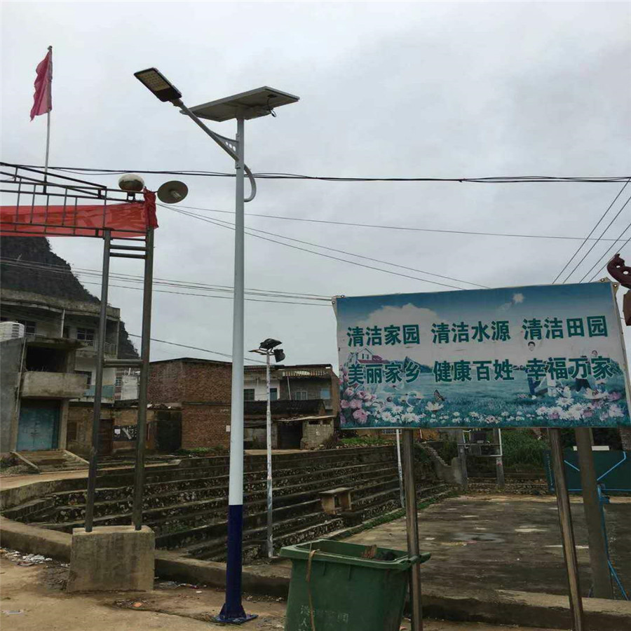 许昌太阳能路灯带杆，许昌太阳能路灯图片 许昌太阳能路灯厂家