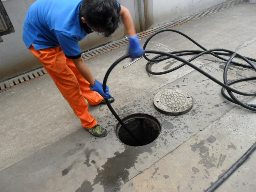 上海宝山区管道疏通、管道清洗，管道清淤，市政清淤，管道CCTV检测电活