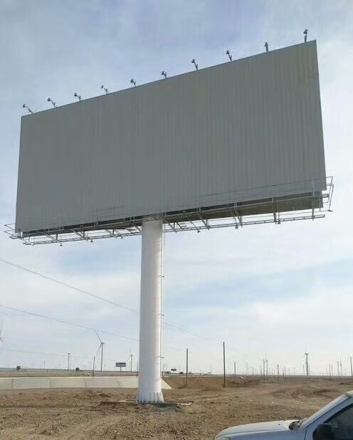 山东单立柱广告塔  大型户外广告塔定做价格  高速公路高炮广告牌图片