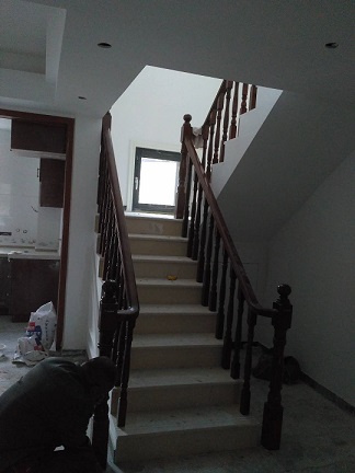 供应河南整体楼梯哪家安装设计一条龙 整体楼梯价格驻马店销售木楼梯铁艺扶手