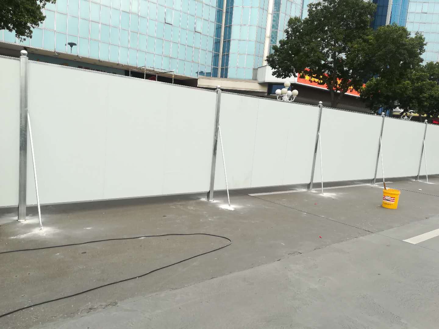 惠州施工围挡 市政活动夹芯板围挡 广告宣传围墙