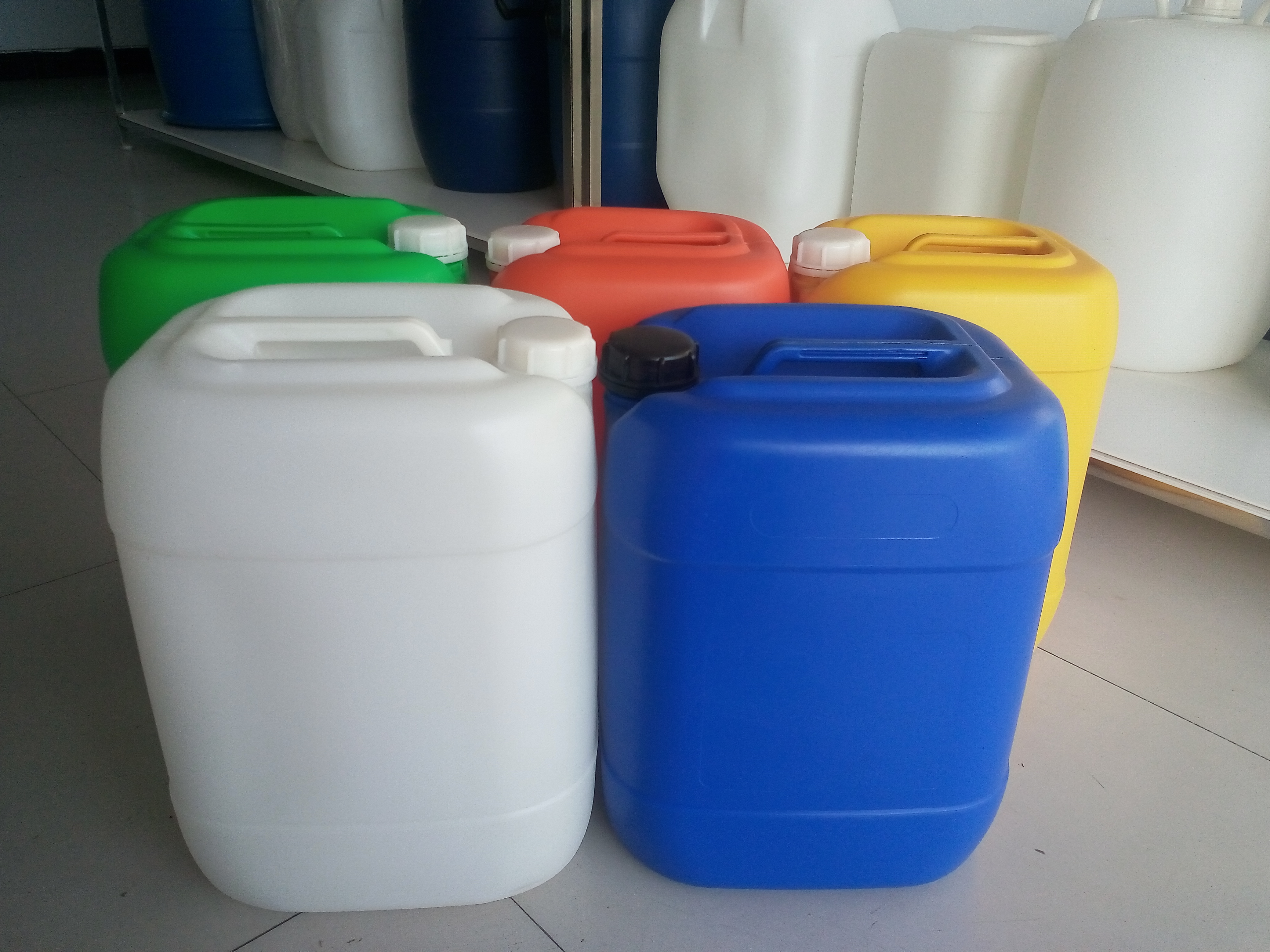 厂家供应化工塑料桶 25升塑料桶25公斤化工塑料桶