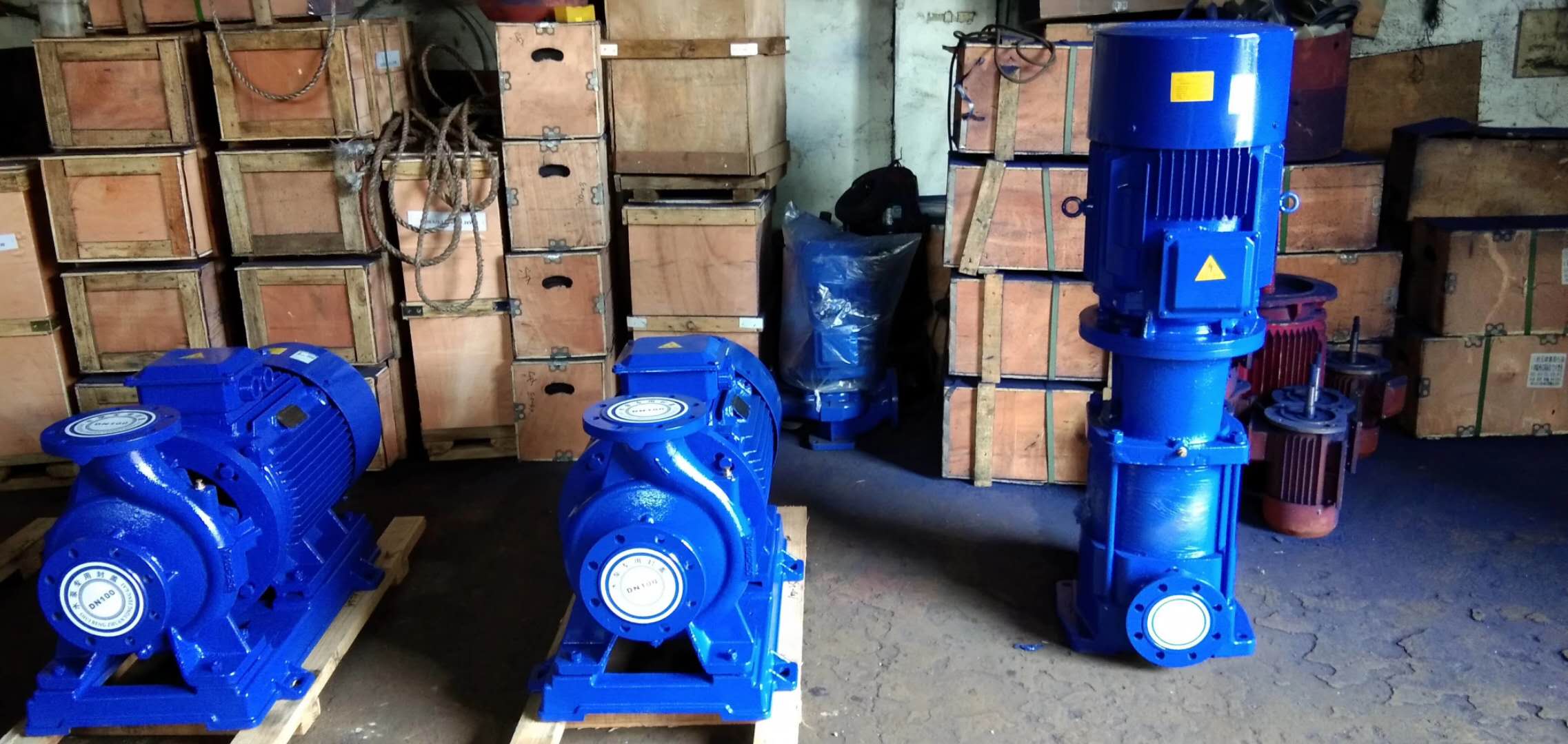 上海市单级立式离心泵/标准口径管道泵厂家单级立式离心泵/标准口径管道泵ISG65-250A耐用管道泵/耐腐蚀离心泵