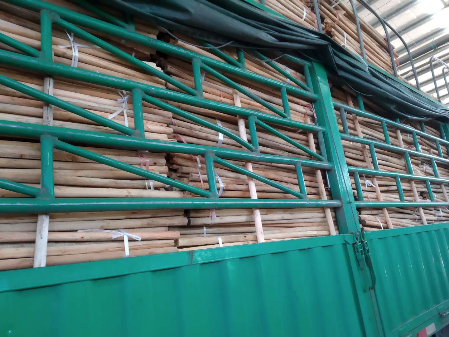 湛江市桉木圆木棒桉木条实木手工模拟材料厂家