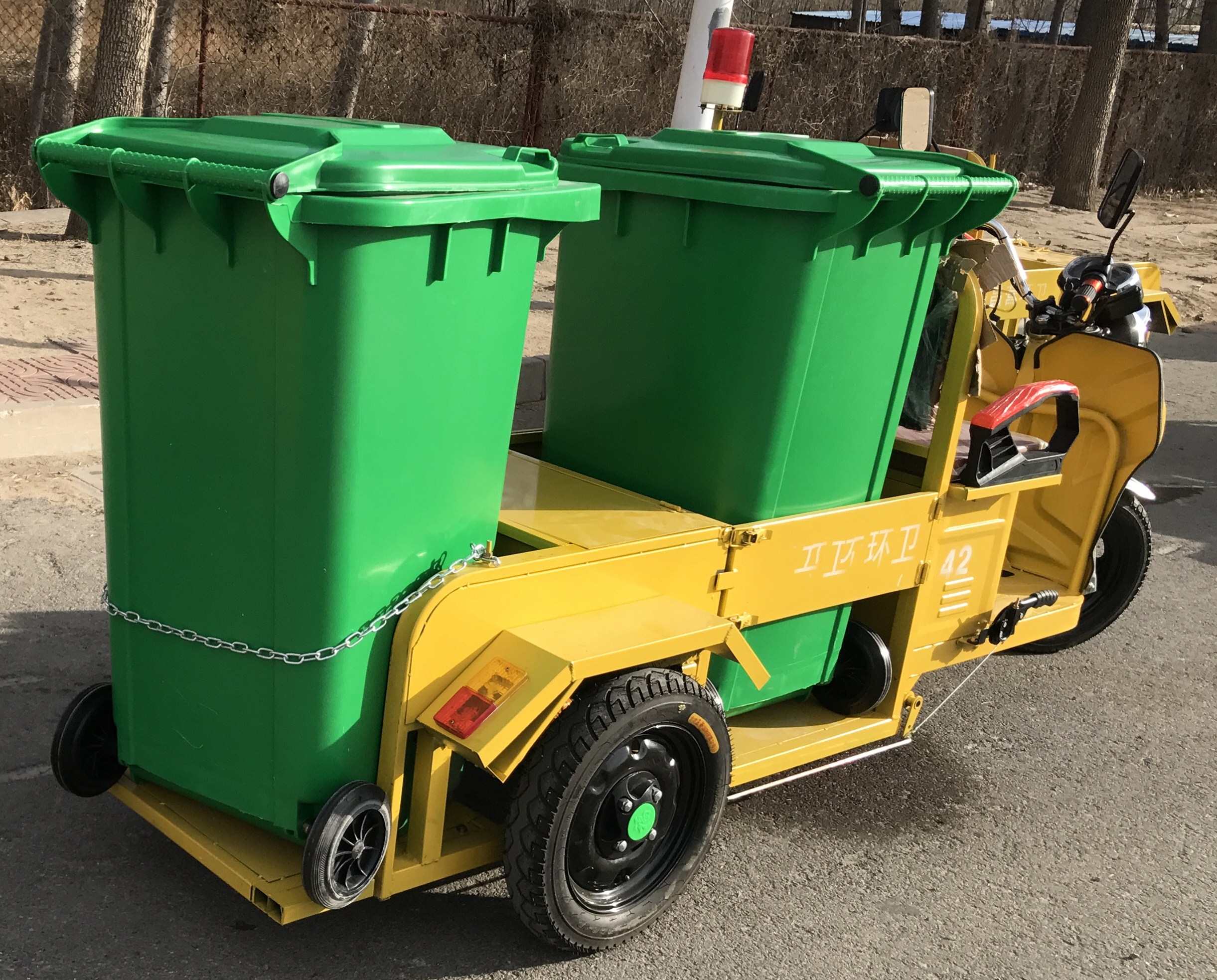 电动垃圾运输车 电动2桶垃圾运输车厂家 电动2桶垃圾运输车报价 两桶垃圾分类运输车 三轮0.6立方保洁车