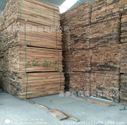 俄罗斯3米秋木板材批发