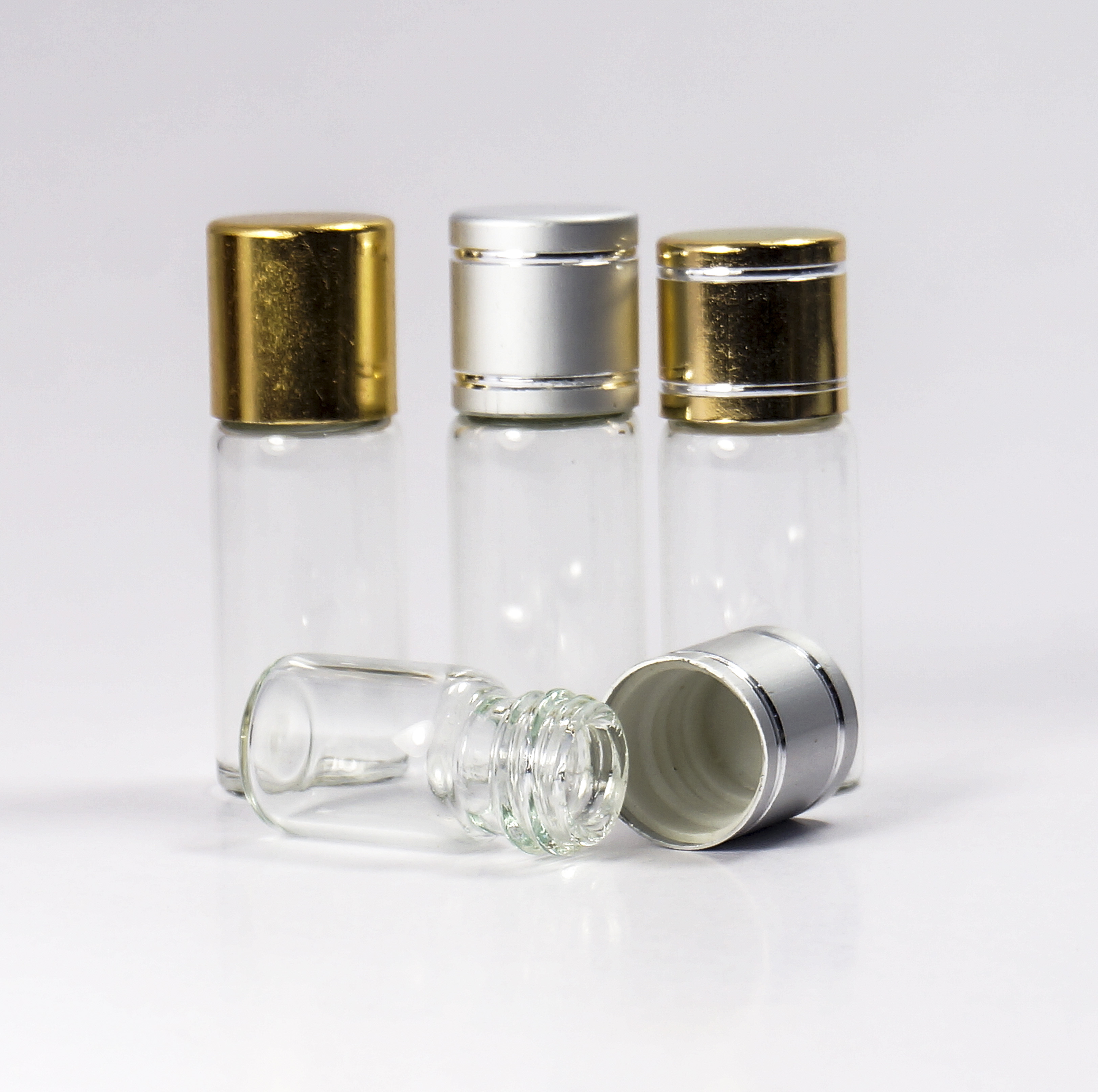电化铝盖管制玻璃瓶厂家低价直销批发