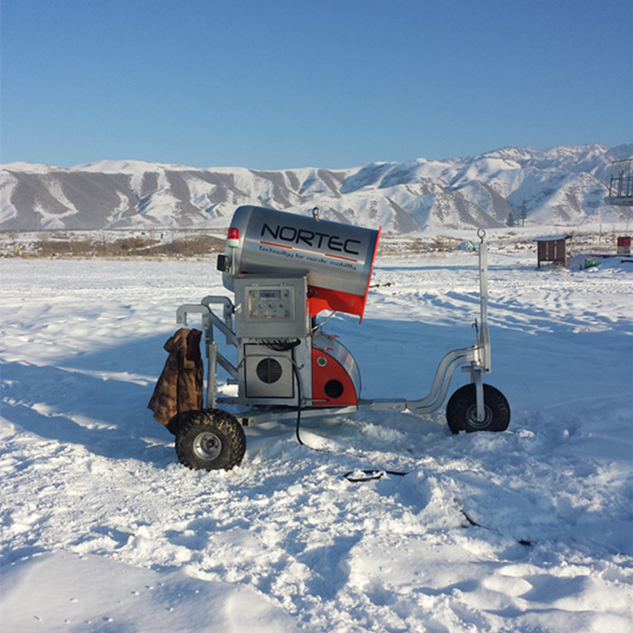 滑雪场人工造雪机低成本高效率