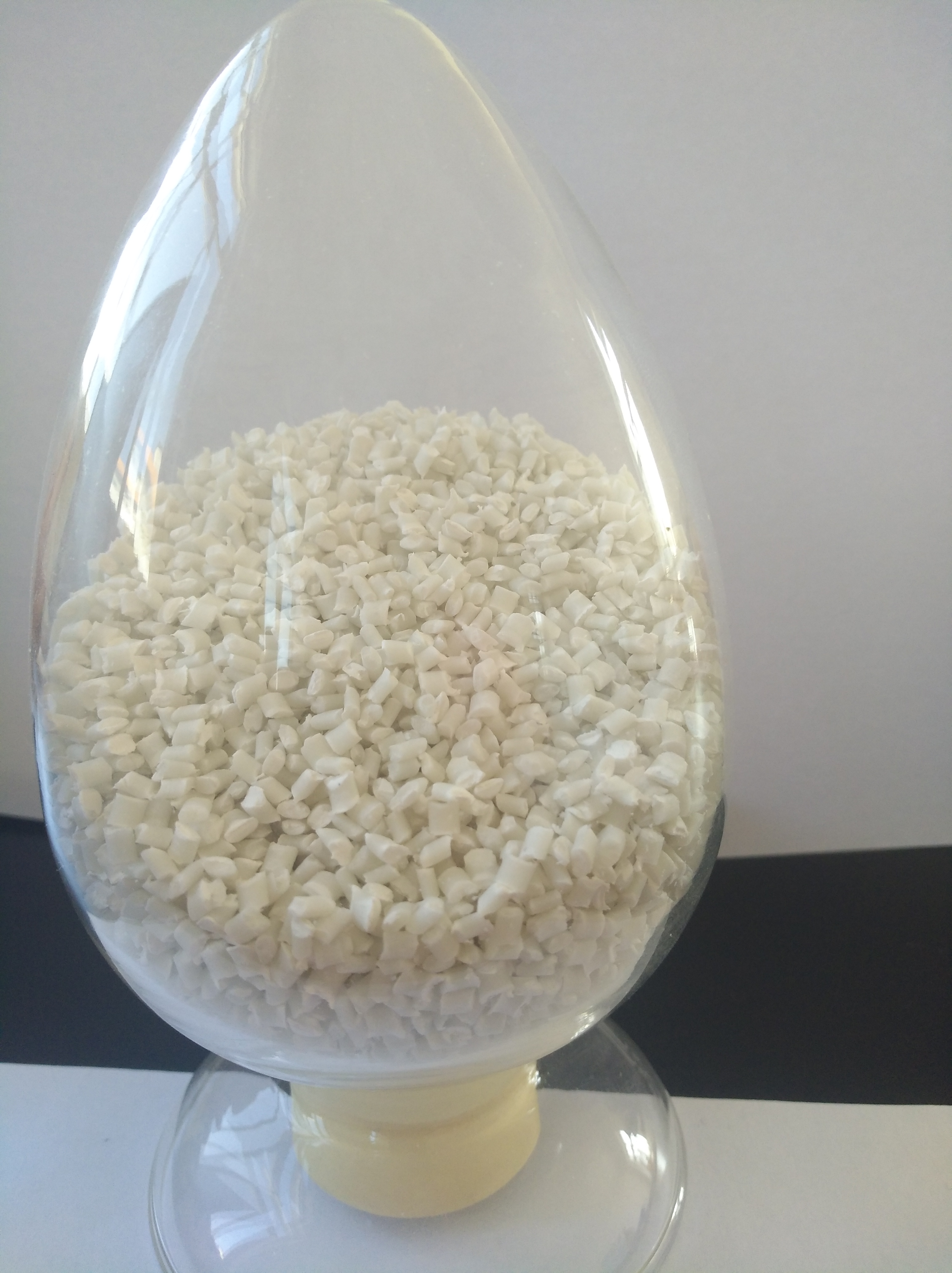 广西透明滑石粉母料供应透明滑石粉透明母料透明填充助剂 透明母料透明填充助剂