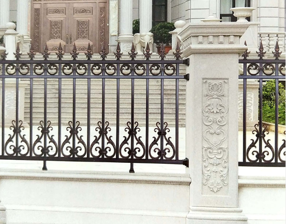 铝合金围墙楼梯护栏围栏 铝艺阳台 户外花园别墅庭院图片