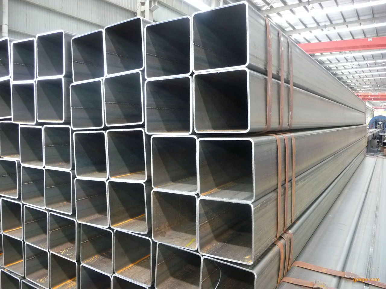 天津优质方管厂家 方形钢管图片