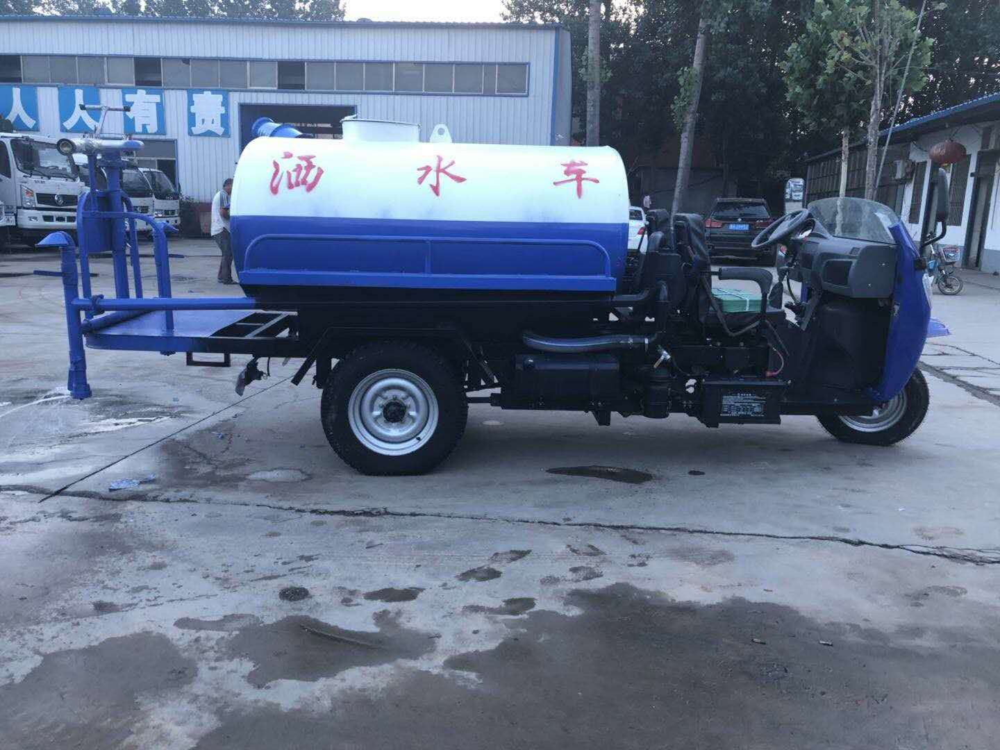 新型农用三轮洒水车新型农用三轮洒水车 农用三轮洒水车三轮洒水车