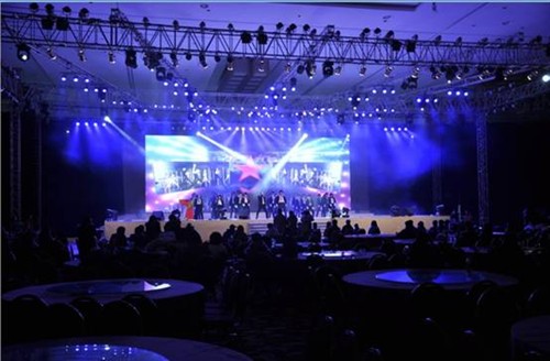 泰安酒店年会活动LED大屏舞台背景灯光音响设备搭建出租图片