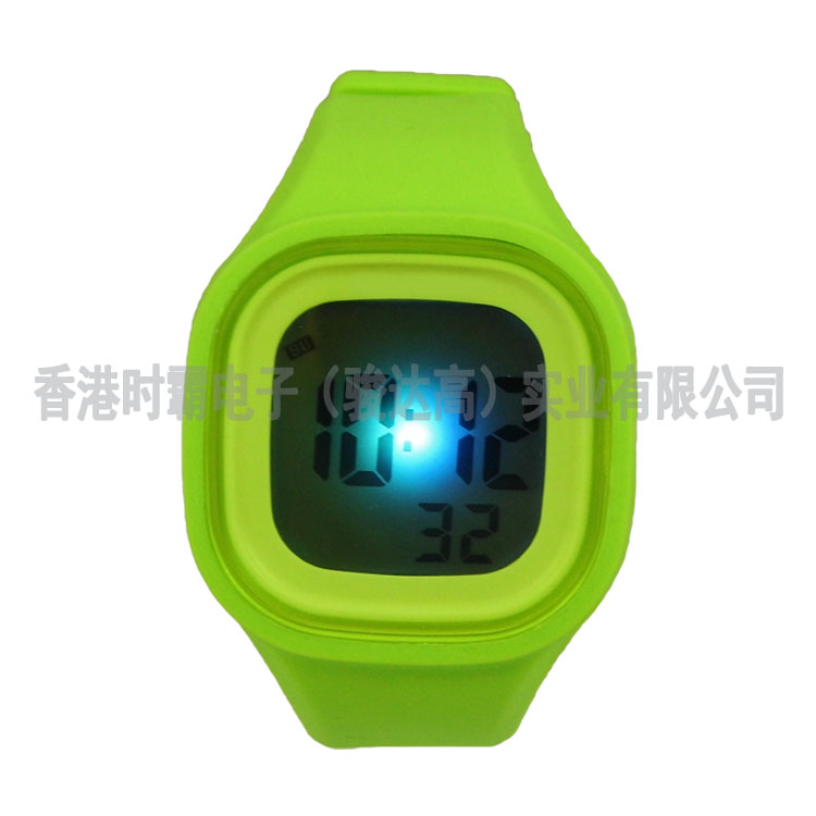 手表工厂直销爆款电子手表韩版果冻硅胶学生防水电子表