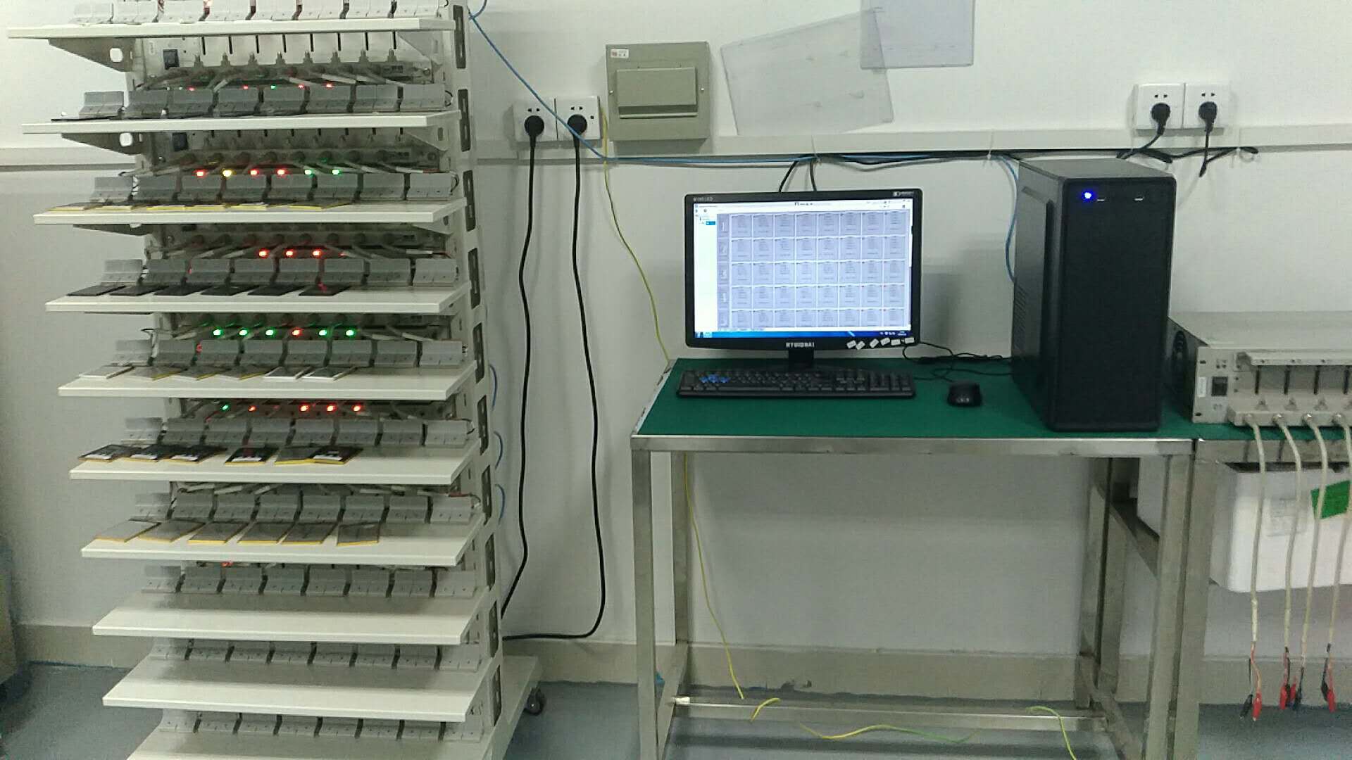 供应新威锂电池分容测试仪CT-4008T-5V6A-S1图片