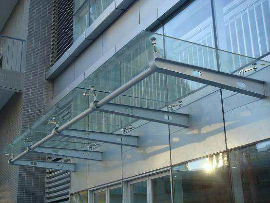 上海玻璃雨棚安装价格 上海篷凯膜专业工程安装欢迎来电洽谈