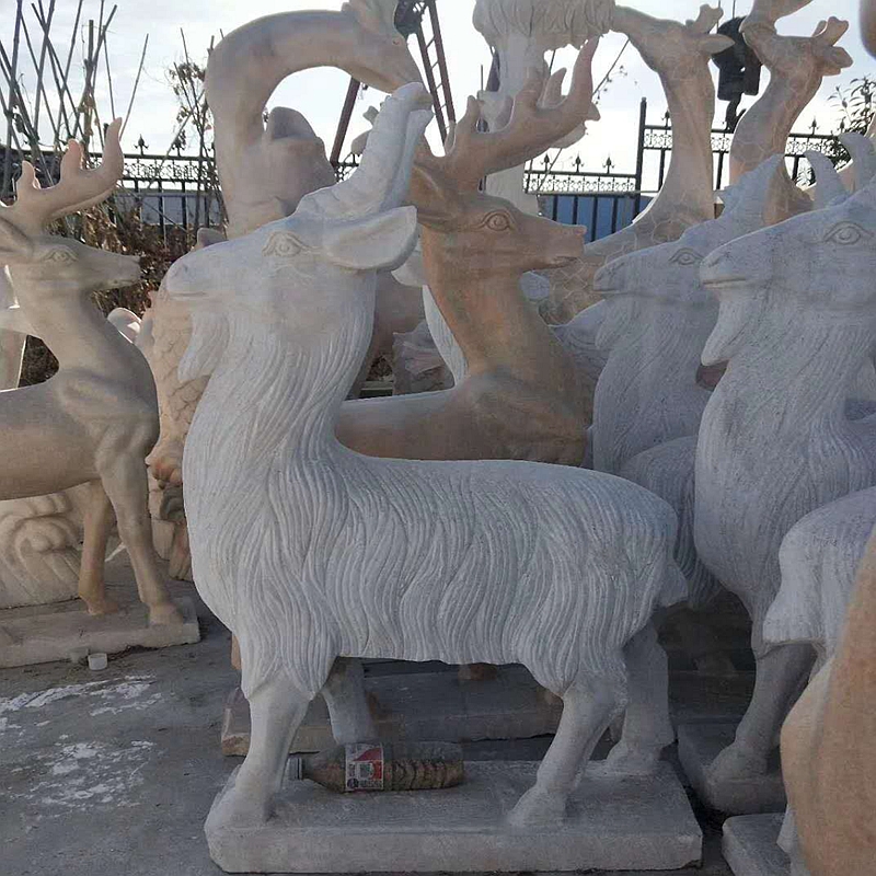 保定市汉白玉石雕羊厂家优质汉白玉石雕羊 公园石雕动物小羊 小鹿加工各种石雕羊摆件厂家