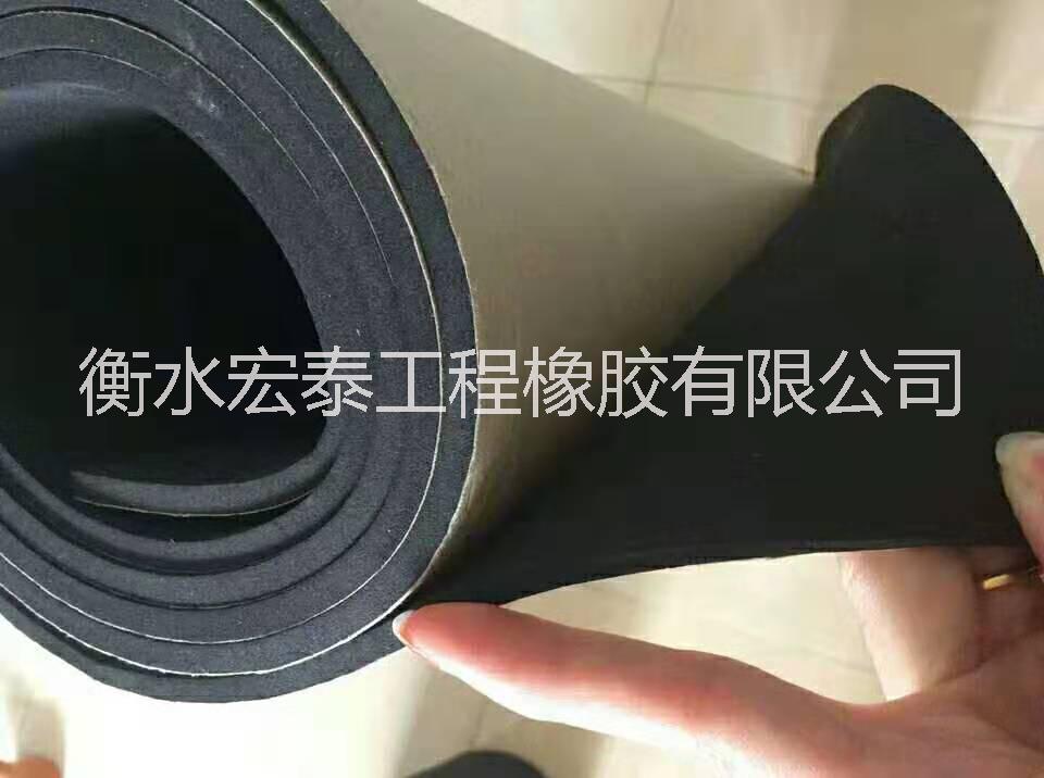 阻燃橡胶板阻燃橡胶板厂家10mm厚耐火橡胶板绝缘防火橡胶板图片