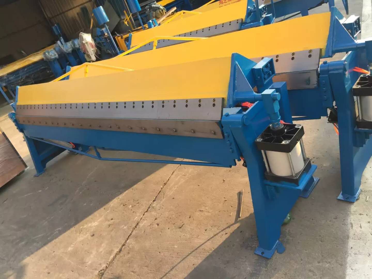 锦锻TDF系列共板折边机厂家直销    1.5米手动折边机  气动共板折边机 折边机价格  手动折边机操作方法