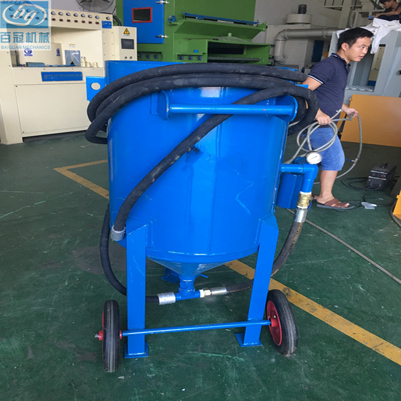 深圳市移动式喷砂机厂家移动式喷砂机 手动喷砂机 环保液体移动除锈喷砂机厂家直销