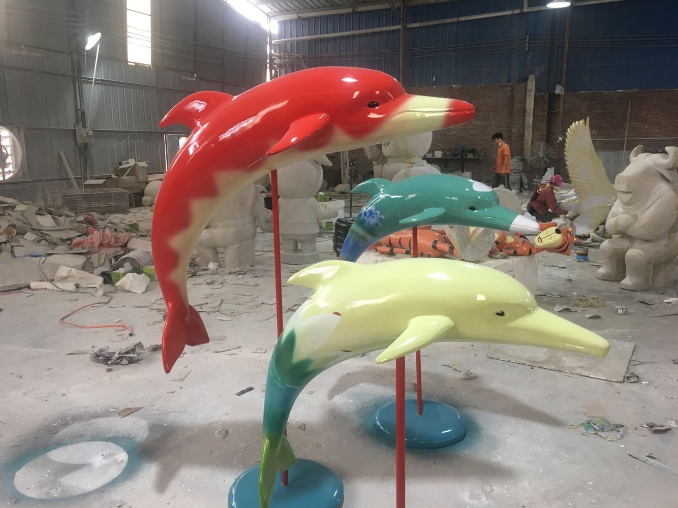 玻璃钢公园绿地动物海豚雕塑造型 佛山玻璃钢定制图片
