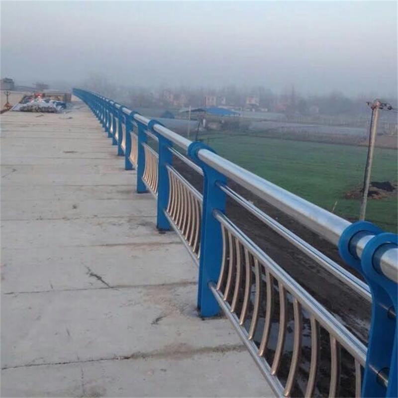 不锈钢复合管桥梁护栏 不锈钢河道护拦厂家  不锈钢复合管路桥护栏