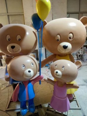杭州市户外熊猫雕塑厂家卡通雕塑商场影院咖啡熊玻璃钢雕塑摆件儿童乐园户外熊猫雕塑