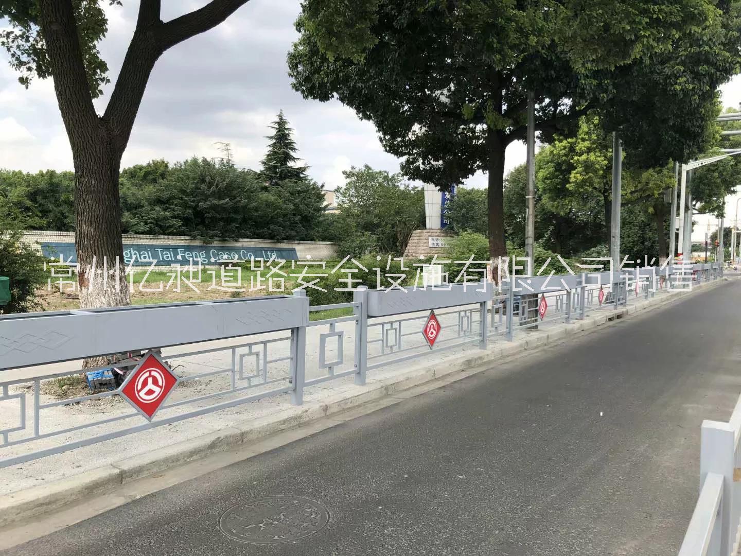 定制上海高路标志护栏边缘人行道护栏中心市政道路护栏隔离栏