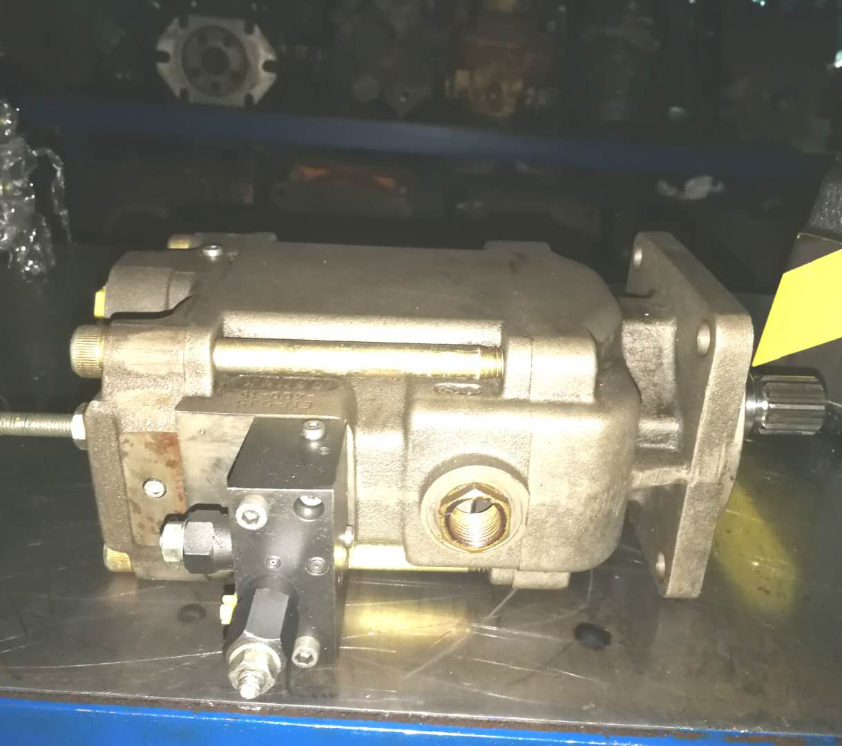 十年专业维修掘进机哈威柱塞泵V60N