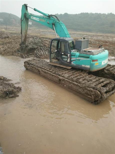 荆州市水上挖掘机出租租赁-水陆两用挖掘厂家