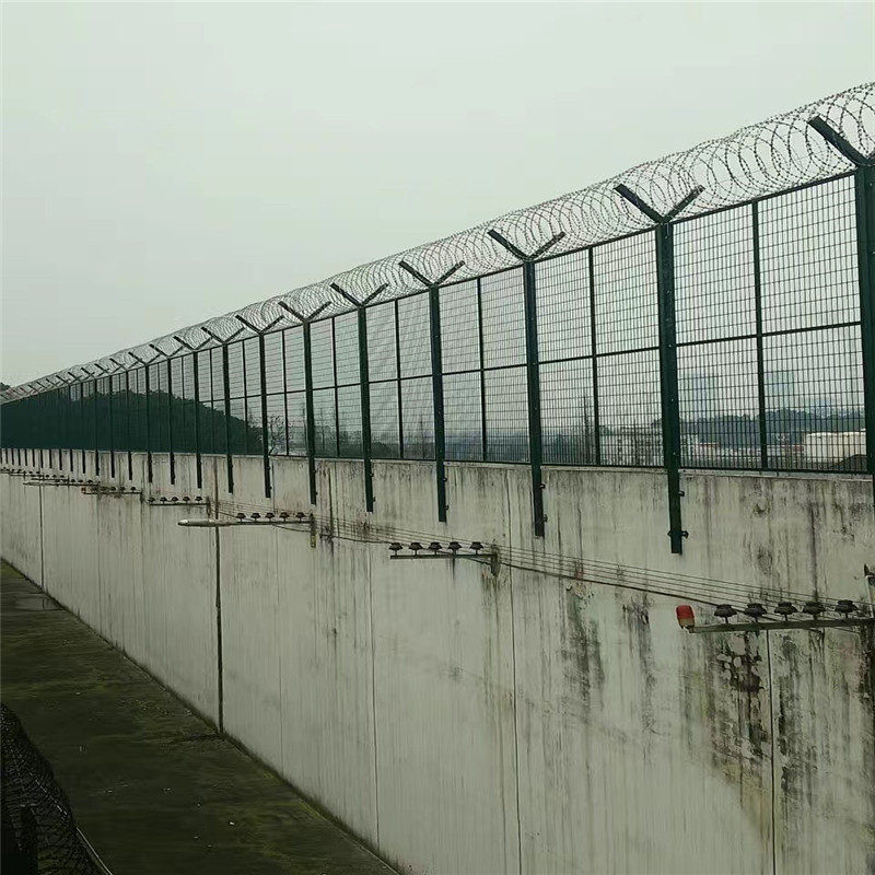 机场护栏网 机场刀刺隔离网围栏网厂家 厂家直销优质围栏图片