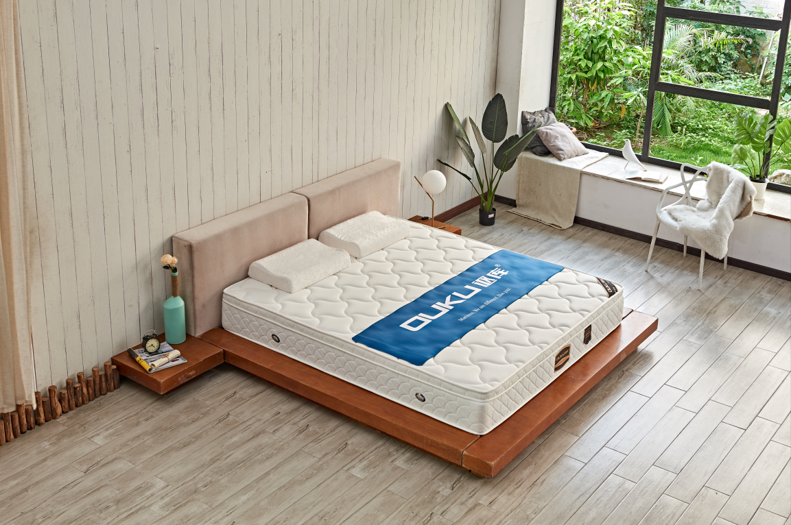公寓酒店床垫  床垫 我们与众不同,如你一样 专注生产 酒店床垫 公寓床垫 宾馆床垫 民用床垫 选讴库床垫