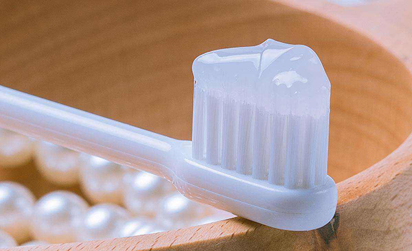 如何挑选适合自己的牙膏？牙齿美白牙膏