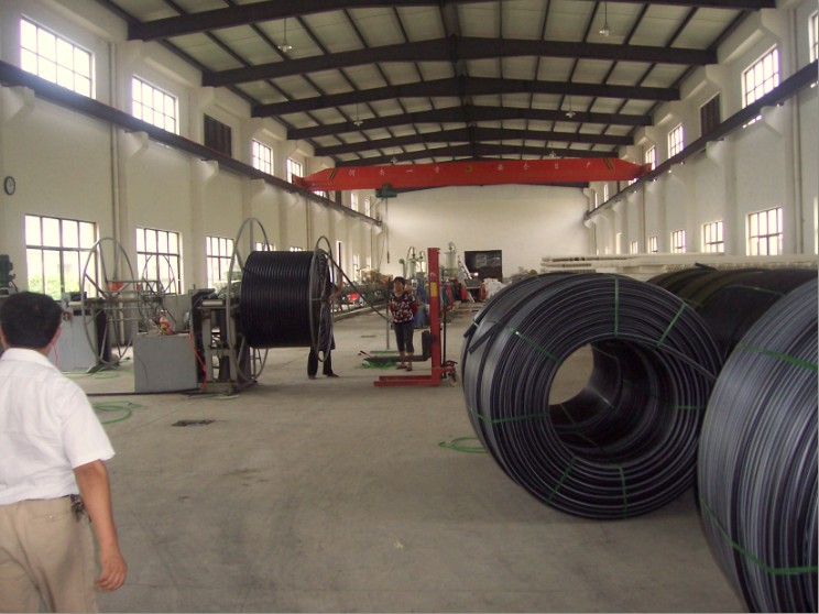 河南生产 HDPE硅芯管材管件HDPE穿线用硅芯管厂家图片