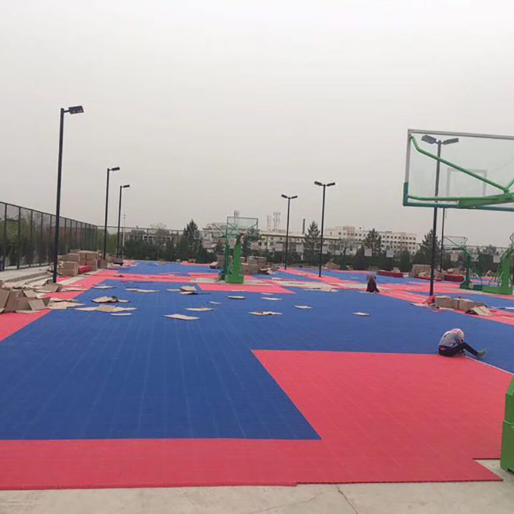 广州市悬浮地板厂家幼儿园室外悬浮地板 室外悬浮式拼装运动地板